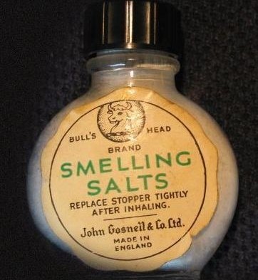 BULL'S HEAD Smelling Salt